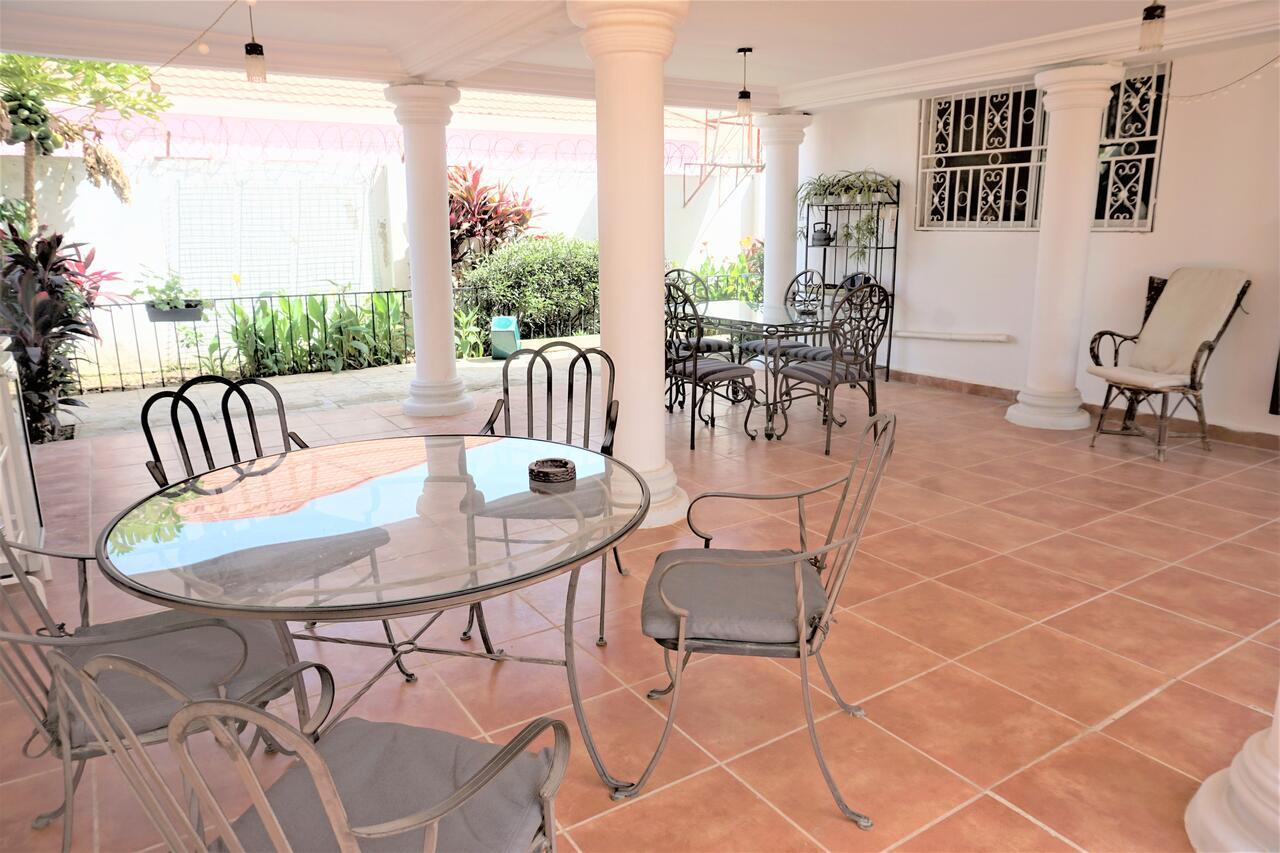 B & B Villa Calliandra Bijilo Εξωτερικό φωτογραφία